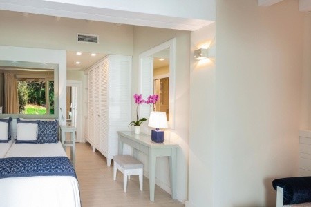 Taliansko Sardínia / Sardegna Forte Village Resort - Bouganville 14 dňový pobyt Polpenzia Letecky Letisko: Praha September 2025 (12/09/25-25/09/25)