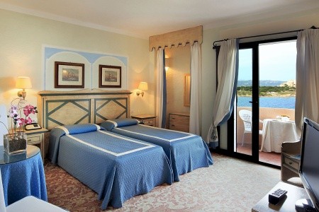 Taliansko Sardínia / Sardegna Grand Smeraldo Beach 11 dňový pobyt Raňajky Letecky Letisko: Praha September 2025 (28/09/25- 8/10/25)