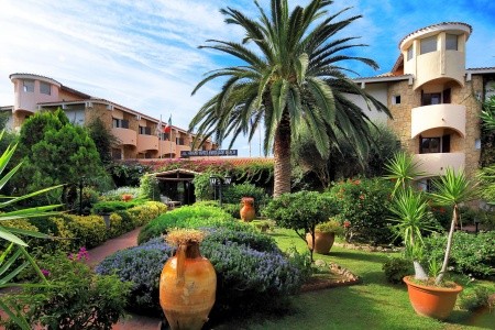Taliansko Sardínia / Sardegna Grand Smeraldo Beach 11 dňový pobyt Raňajky Letecky Letisko: Praha September 2025 (28/09/25- 8/10/25)