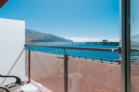 Madeira Funchal Pestana Cr7 9 dňový pobyt Raňajky Letecky Letisko: Viedeň October 2025 ( 4/10/25-12/10/25)