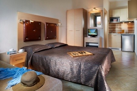 Grécko Chalkidiki 4-You Apartmanhotel 5 dňový pobyt Raňajky Letecky Letisko: Praha September 2025 (15/09/25-19/09/25)