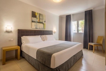 Kanárske ostrovy Lanzarote Costa Sal Suites 8 dňový pobyt Raňajky Letecky Letisko: Viedeň January 2026 (13/01/26-20/01/26)