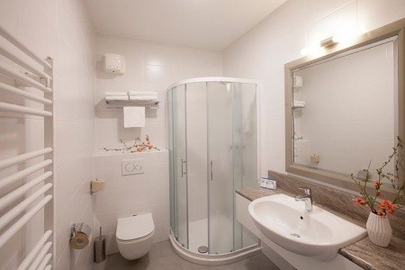 Slovinsko Bohinj Jezero 6 dňový pobyt Polpenzia Vlastná October 2026 ( 1/10/26- 6/10/26)