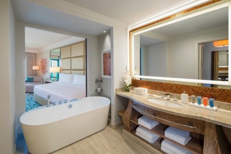 Spojené arabské emiráty Dubaj Atlantis The Palm 9 dňový pobyt Polpenzia Letecky Letisko: Praha June 2026 (28/06/26- 6/07/26)