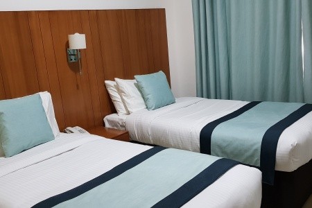 Spojené arabské emiráty Sharjah Nova Park Hotel 8 dňový pobyt Polpenzia Letecky Letisko: Viedeň October 2025 ( 3/10/25-10/10/25)