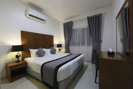 Spojené arabské emiráty Sharjah Nova Park Hotel 8 dňový pobyt Polpenzia Letecky Letisko: Viedeň October 2025 ( 3/10/25-10/10/25)