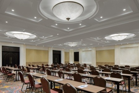 Spojené arabské emiráty Sharjah Sheraton Sharjah Beach Resort 6 dňový pobyt Polpenzia Letecky Letisko: Praha January 2026 ( 4/01/26- 9/01/26)