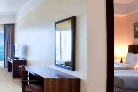 Ramada By Wyndham Beach - 9