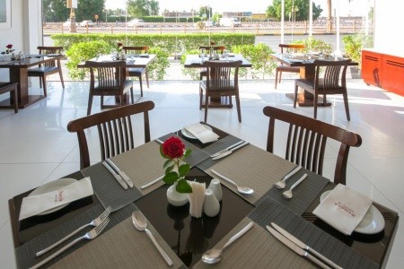 Ramada By Wyndham Beach - 13