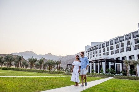 Spojené arabské emiráty Fujairah Intercontinental Fujairah Resort 11 dňový pobyt All Inclusive Letecky Letisko: Praha November 2025 (30/11/25-10/12/25)