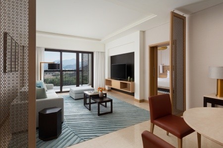 Spojené arabské emiráty Fujairah Intercontinental Fujairah Resort 11 dňový pobyt All Inclusive Letecky Letisko: Praha November 2025 (30/11/25-10/12/25)