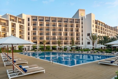 Spojené arabské emiráty Fujairah Intercontinental Fujairah Resort 11 dňový pobyt All Inclusive Letecky Letisko: Praha November 2025 (30/11/25-10/12/25)
