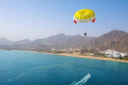 Spojené arabské emiráty Fujairah Intercontinental Fujairah Resort 11 dňový pobyt All Inclusive Letecky Letisko: Praha November 2025 (30/11/25-10/12/25)