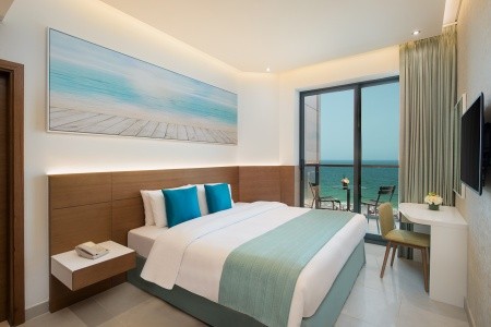 Wyndham Garden Ajman Corniche - 14