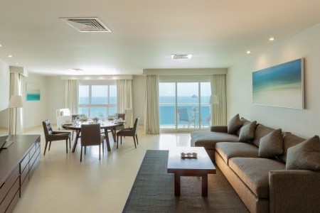 Spojené arabské emiráty Fujairah Radisson Blu Fujairah 6 dňový pobyt All Inclusive Letecky Letisko: Praha June 2026 ( 9/06/26-14/06/26)