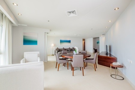 Spojené arabské emiráty Fujairah Radisson Blu Fujairah 6 dňový pobyt All Inclusive Letecky Letisko: Praha June 2026 ( 9/06/26-14/06/26)