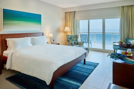 Spojené arabské emiráty Fujairah Radisson Blu Fujairah 6 dňový pobyt All Inclusive Letecky Letisko: Praha June 2026 ( 9/06/26-14/06/26)