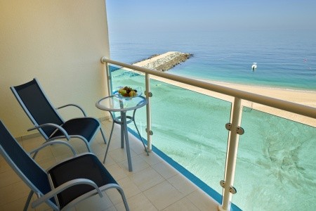 Spojené arabské emiráty Fujairah Radisson Blu Fujairah 6 dňový pobyt All Inclusive Letecky Letisko: Praha June 2026 ( 9/06/26-14/06/26)