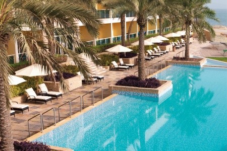 Spojené arabské emiráty Fujairah Radisson Blu Fujairah 6 dňový pobyt All Inclusive Letecky Letisko: Praha June 2026 ( 9/06/26-14/06/26)