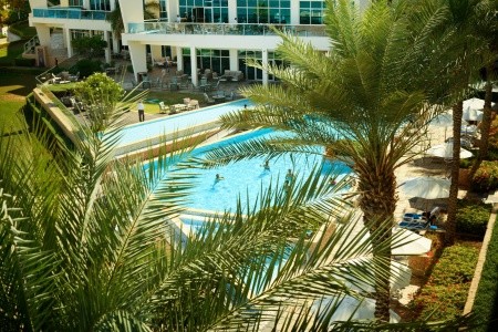 Spojené arabské emiráty Fujairah Radisson Blu Fujairah 6 dňový pobyt All Inclusive Letecky Letisko: Praha June 2026 ( 9/06/26-14/06/26)