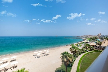 Spojené arabské emiráty Fujairah Radisson Blu Fujairah 6 dňový pobyt All Inclusive Letecky Letisko: Praha June 2026 ( 9/06/26-14/06/26)