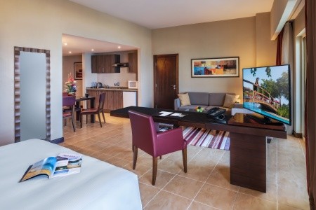 Spojené arabské emiráty Abu Dhabi Khalidiya Palace Rayhaan 10 dňový pobyt Polpenzia Letecky Letisko: Praha May 2026 (17/05/26-26/05/26)