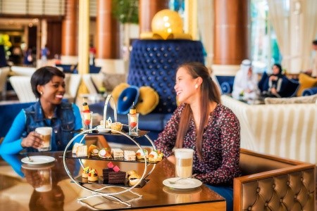 Spojené arabské emiráty Abu Dhabi Khalidiya Palace Rayhaan 10 dňový pobyt Polpenzia Letecky Letisko: Praha May 2026 (17/05/26-26/05/26)