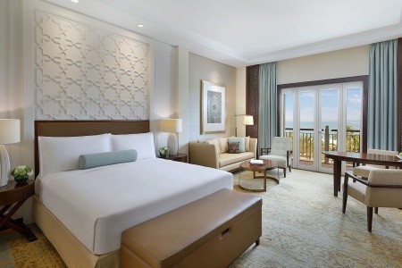 Spojené arabské emiráty Dubaj The Ritz-Carlton Dubai International Financial Centre 12 dňový pobyt Polpenzia Letecky Letisko: Viedeň November 2026 ( 8/11/26-19/11/26)