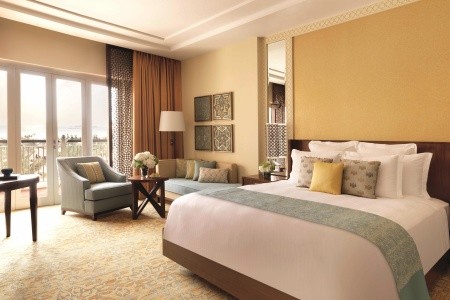 Spojené arabské emiráty Dubaj The Ritz-Carlton Dubai International Financial Centre 12 dňový pobyt Polpenzia Letecky Letisko: Viedeň November 2026 ( 8/11/26-19/11/26)