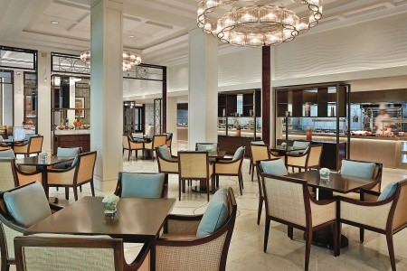 Spojené arabské emiráty Dubaj The Ritz-Carlton Dubai International Financial Centre 12 dňový pobyt Polpenzia Letecky Letisko: Viedeň November 2026 ( 8/11/26-19/11/26)