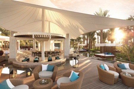 Spojené arabské emiráty Dubaj The Ritz-Carlton Dubai International Financial Centre 12 dňový pobyt Polpenzia Letecky Letisko: Viedeň November 2026 ( 8/11/26-19/11/26)