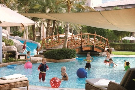 Spojené arabské emiráty Dubaj The Ritz-Carlton Dubai International Financial Centre 12 dňový pobyt Polpenzia Letecky Letisko: Viedeň November 2026 ( 8/11/26-19/11/26)