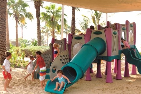 Spojené arabské emiráty Dubaj The Ritz-Carlton Dubai International Financial Centre 12 dňový pobyt Polpenzia Letecky Letisko: Viedeň November 2026 ( 8/11/26-19/11/26)