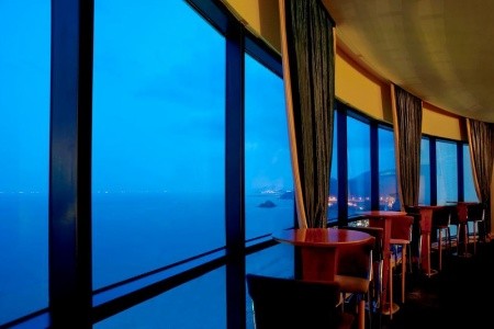 Spojené arabské emiráty Fujairah Le Meridien Al Aqah Beach Resort 6 dňový pobyt All Inclusive Letecky Letisko: Praha March 2027 ( 9/03/27-14/03/27)