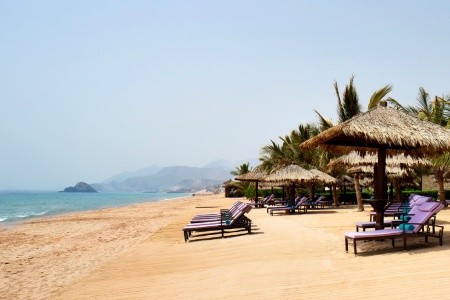 Spojené arabské emiráty Fujairah Le Meridien Al Aqah Beach Resort 6 dňový pobyt All Inclusive Letecky Letisko: Praha March 2027 ( 9/03/27-14/03/27)
