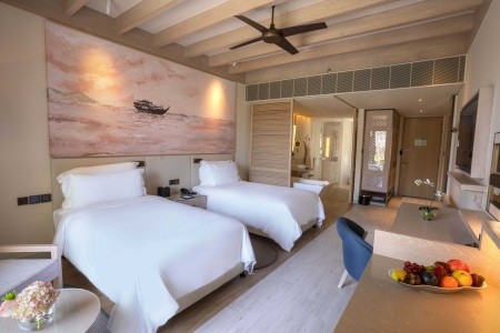 Spojené arabské emiráty Abu Dhabi Saadiyat Rotana Resort & Villas 12 dňový pobyt All Inclusive Letecky Letisko: Praha May 2026 ( 4/05/26-15/05/26)