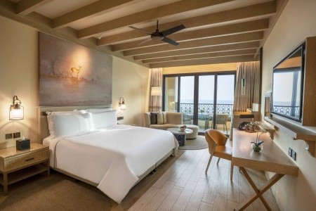 Spojené arabské emiráty Abu Dhabi Saadiyat Rotana Resort & Villas 12 dňový pobyt All Inclusive Letecky Letisko: Praha May 2026 ( 4/05/26-15/05/26)