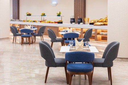 Spojené arabské emiráty Dubaj Md Hotel By Gewan 6 dňový pobyt Polpenzia Letecky Letisko: Viedeň June 2026 (22/06/26-27/06/26)