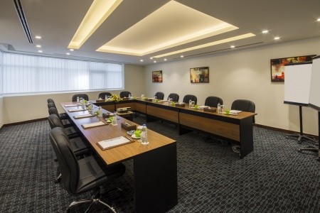 Spojené arabské emiráty Dubaj Golden Tulip Media (Al Barsha Heights) 11 dňový pobyt Polpenzia Letecky Letisko: Praha June 2026 (13/06/26-23/06/26)