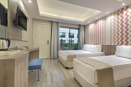 Dosinia Luxury Resort - 17