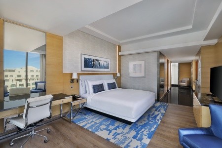 Spojené arabské emiráty Dubaj Marriott Resort Palm Jumeirah 7 dňový pobyt Polpenzia Letecky Letisko: Praha April 2026 (16/04/26-22/04/26)