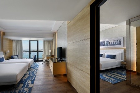 Spojené arabské emiráty Dubaj Marriott Resort Palm Jumeirah 7 dňový pobyt Polpenzia Letecky Letisko: Praha April 2026 (16/04/26-22/04/26)