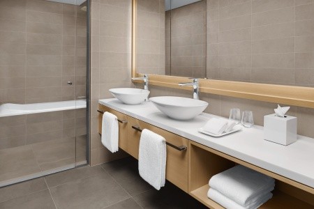 Spojené arabské emiráty Ras Al Khaimah Mövenpick Resort Marjan Island (Ras Al Khaimah) 11 dňový pobyt Polpenzia Letecky Letisko: Praha April 2026 (25/04/26- 5/05/26)