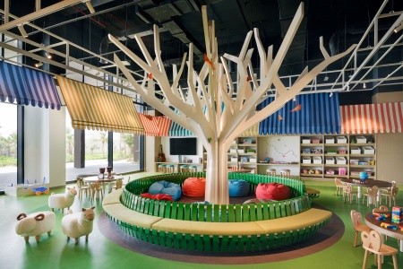 Spojené arabské emiráty Ras Al Khaimah Mövenpick Resort Marjan Island (Ras Al Khaimah) 11 dňový pobyt Polpenzia Letecky Letisko: Praha April 2026 (25/04/26- 5/05/26)