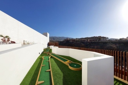 Kanárske ostrovy Tenerife Hard Rock Tenerife (Playa Paraiso) 7 dňový pobyt Raňajky Letecky Letisko: Praha June 2025 (27/06/25- 3/07/25)
