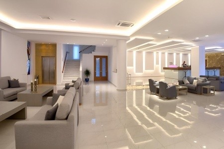 Mediterranean Beach Resort - 9