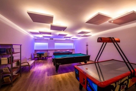 Mediterranean Beach Resort - 11