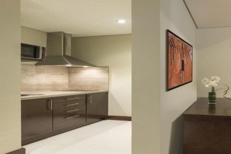 Spojené arabské emiráty Dubaj The Tower Plaza (Ex.