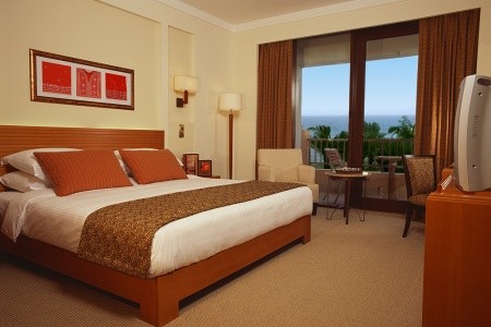 Omán Muscat Shangri-La Barr Al Jissah Resort & Spa - Al Waha 8 dňový pobyt Raňajky Letecky Letisko: Praha March 2026 ( 2/03/26- 9/03/26)