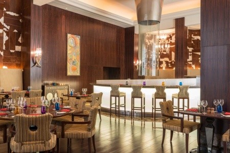 Omán Muscat Sheraton Oman 11 dňový pobyt Raňajky Letecky Letisko: Viedeň November 2025 (23/11/25- 3/12/25)